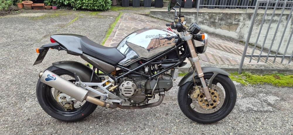 Ducati Monster 900 City (1998 - 02) (2)