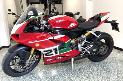 Ducati Panigale V2 Bayliss 1st Championship 20th Anniversary (2021 - 24) usata
