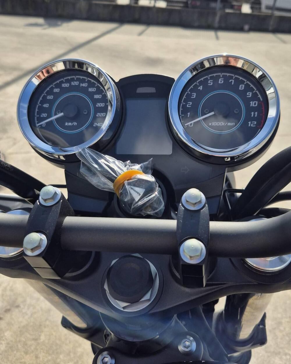 Kawasaki Z 650 RS (2025 - 26) (5)