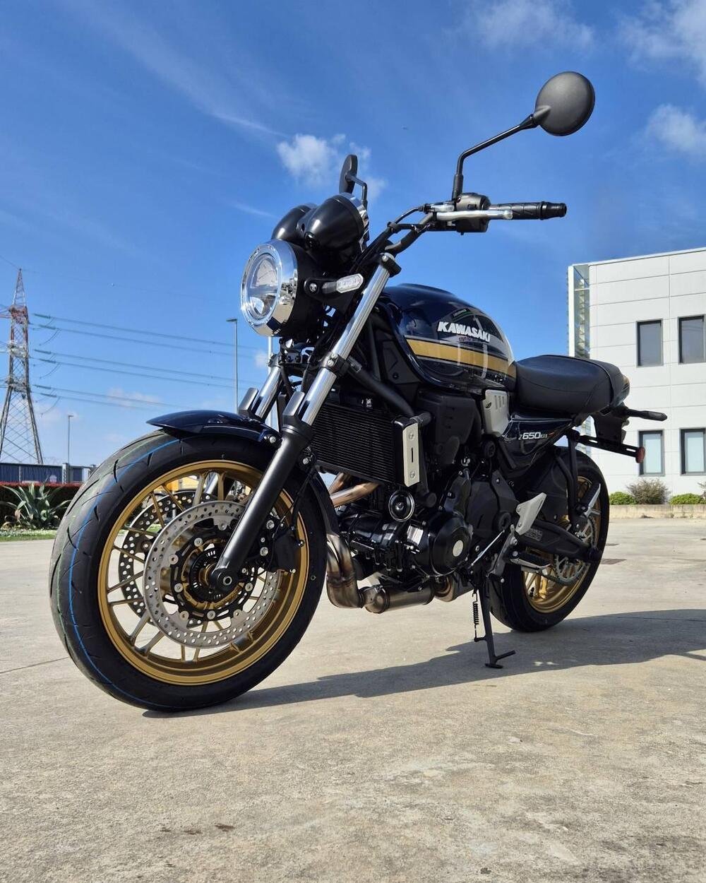 Kawasaki Z 650 RS (2025 - 26) (4)