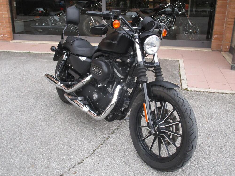 Harley-Davidson 883 Iron (2009 - 11) - XL 883N (2)