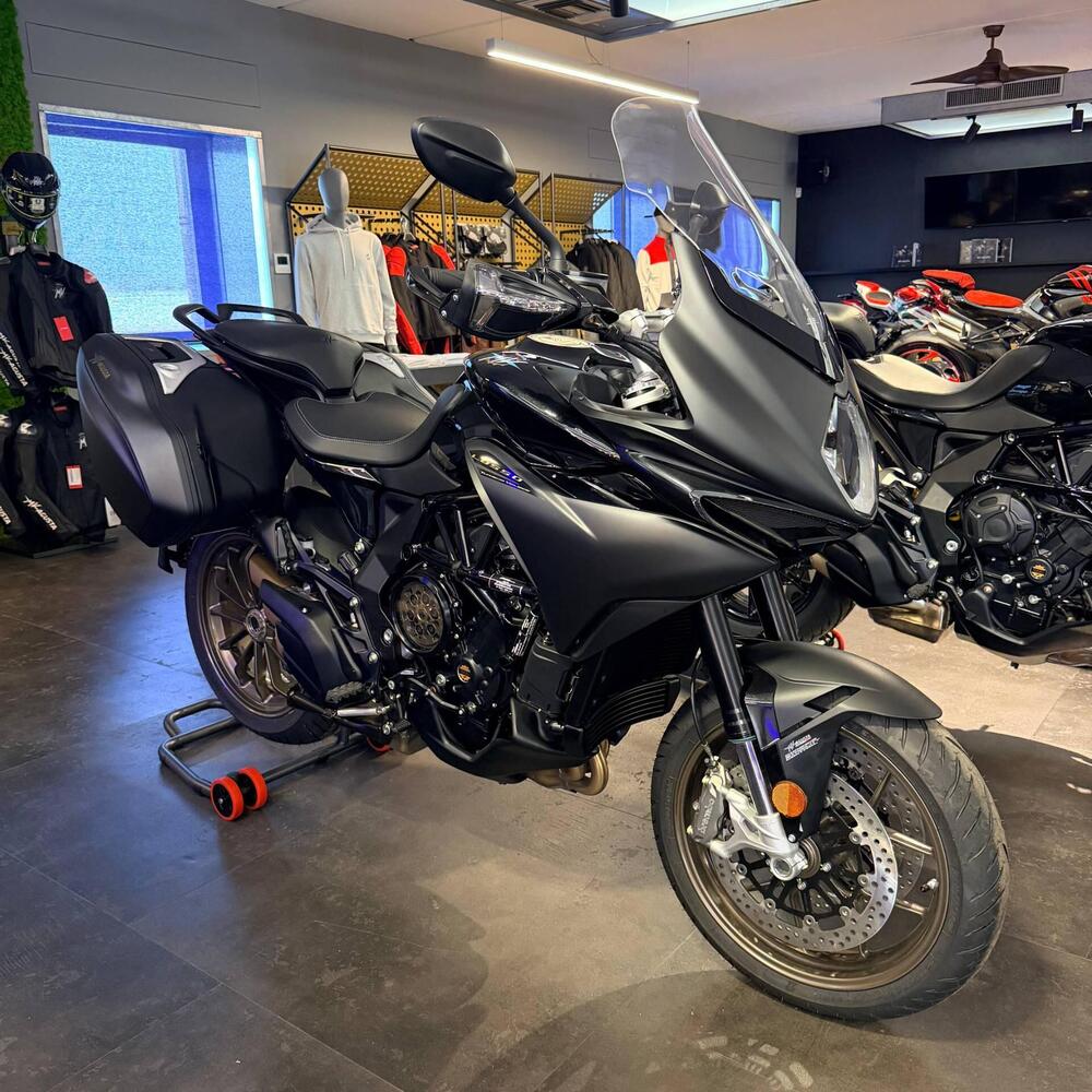 MV Agusta Turismo Veloce 800 Lusso SCS (2021 - 26)