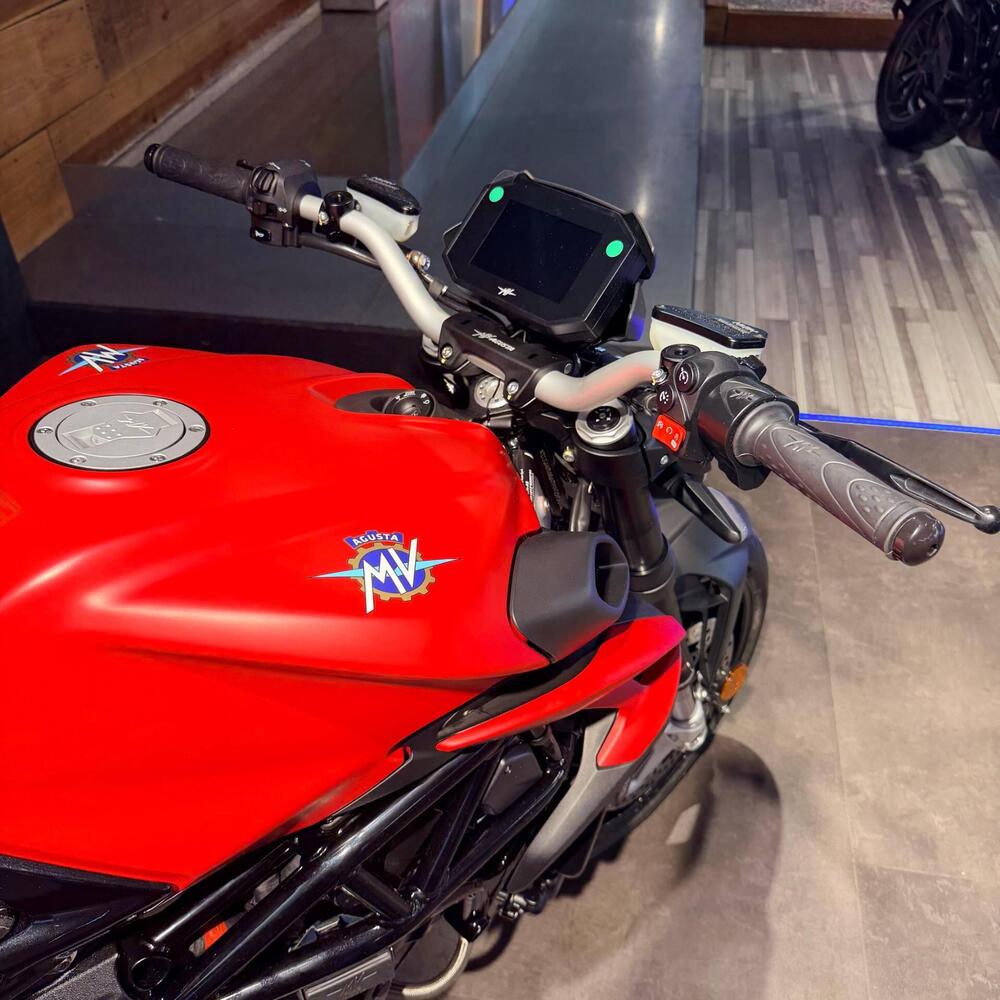 MV Agusta Brutale 800 R (2023 - 25) (3)