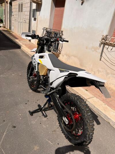 Husqvarna FE 350 (2022) usata