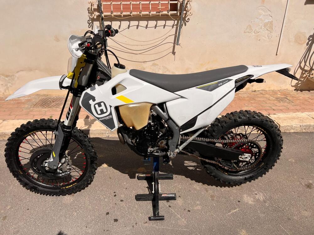 Husqvarna FE 350 (2022) (3)