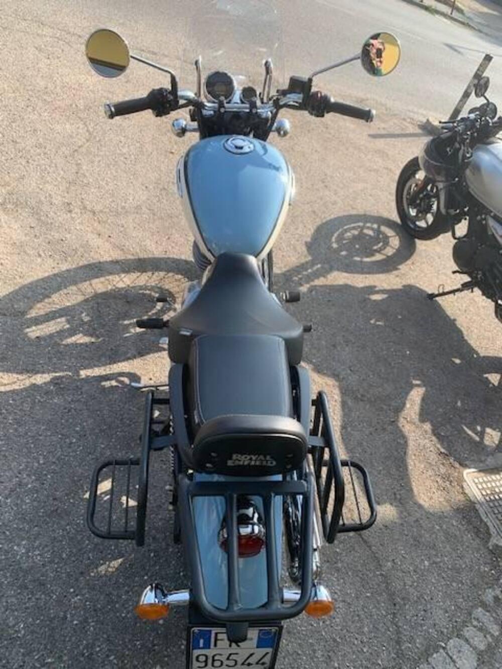 Royal Enfield Meteor 350 Aurora (2024 - 26) (7)