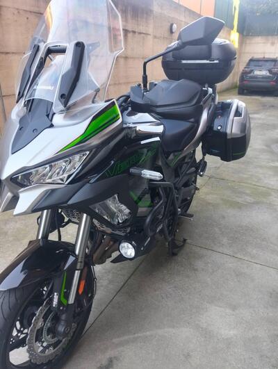 Kawasaki Versys 1000 SE Tourer Plus (2022 - 24) usata