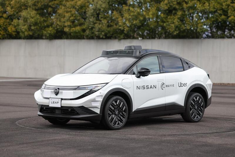 Robotaxi Nissan, Wayve, Uber: al via il progetto pilota a Tokyo con la Nissan LEAF autonoma