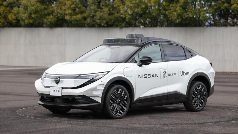 Robotaxi Nissan, Wayve, Uber: al via il progetto pilota a Tokyo con la Nissan LEAF autonoma