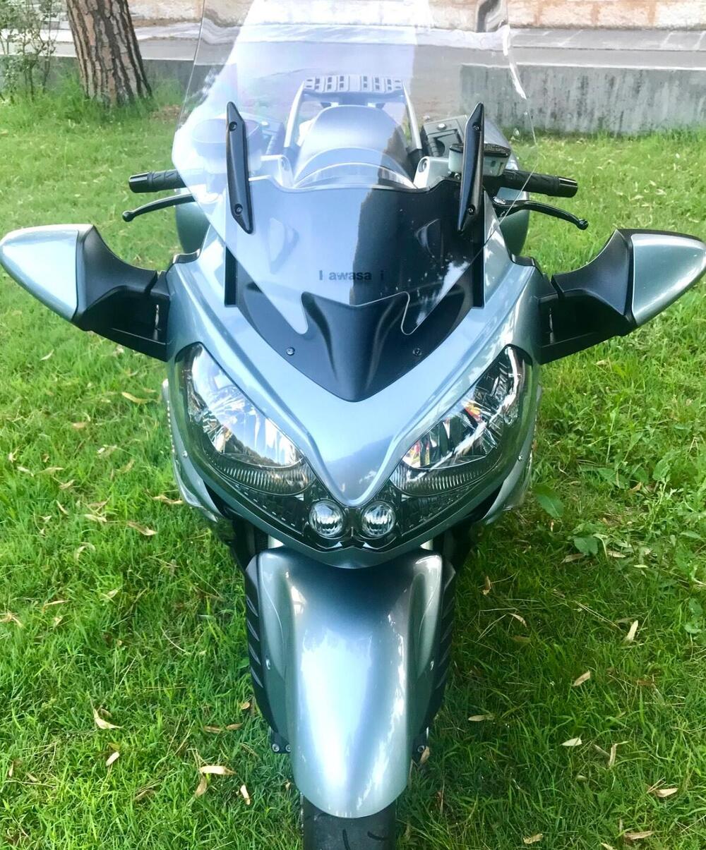 Kawasaki GTR 1400 (2007 - 09) (8)