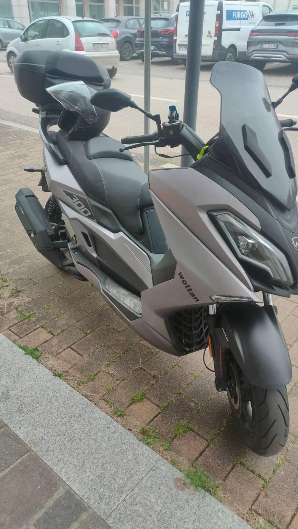 Wottan Motor ST-S 300 (2025) (3)