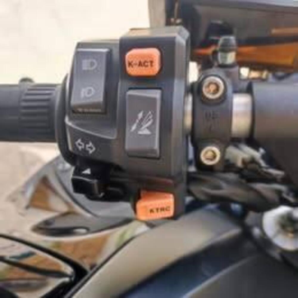 Kawasaki GTR 1400 ABS (2015 - 16) (4)