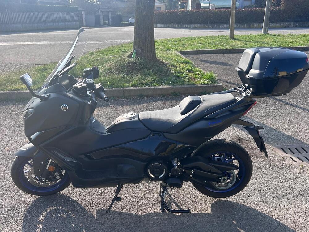 Yamaha T-Max 560 (2025 - 26) (2)