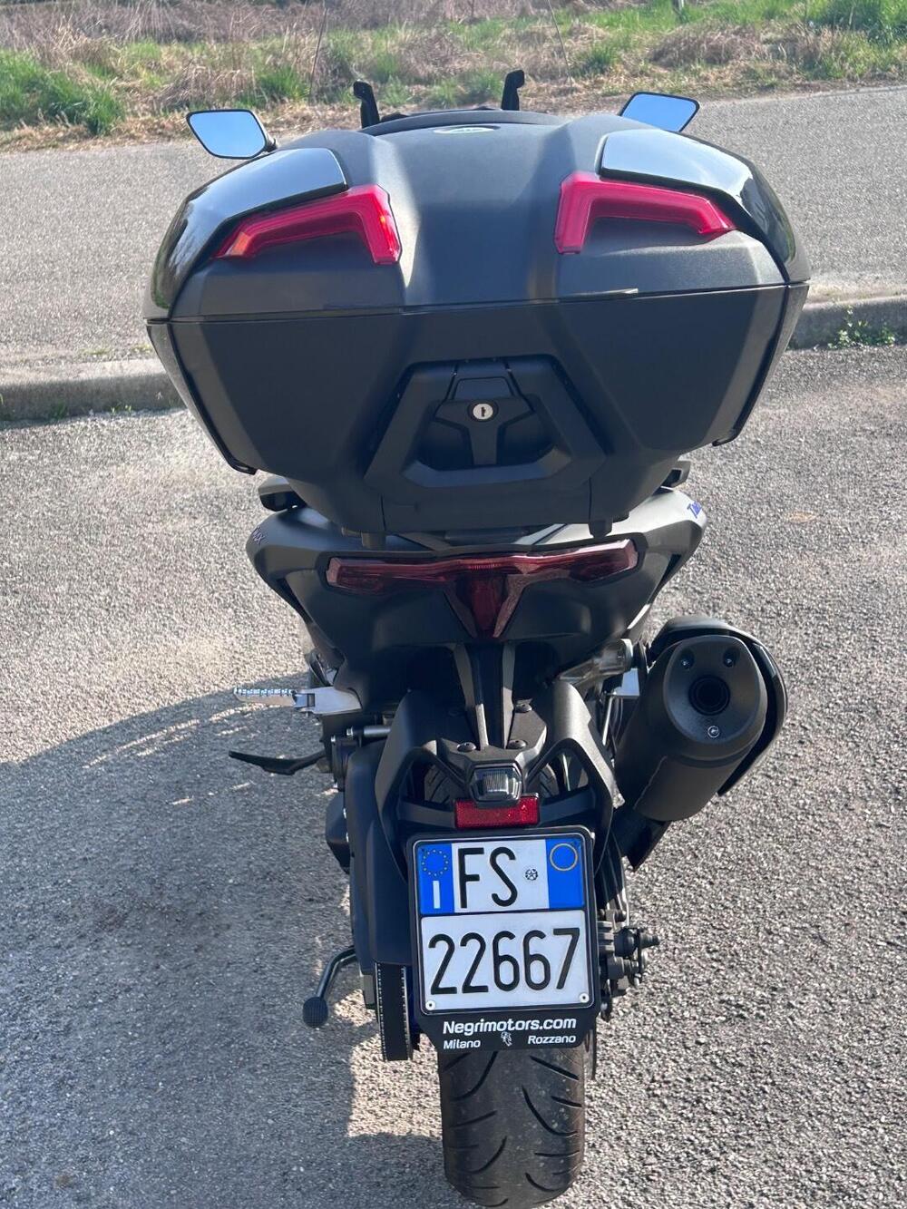 Yamaha T-Max 560 (2025 - 26) (5)
