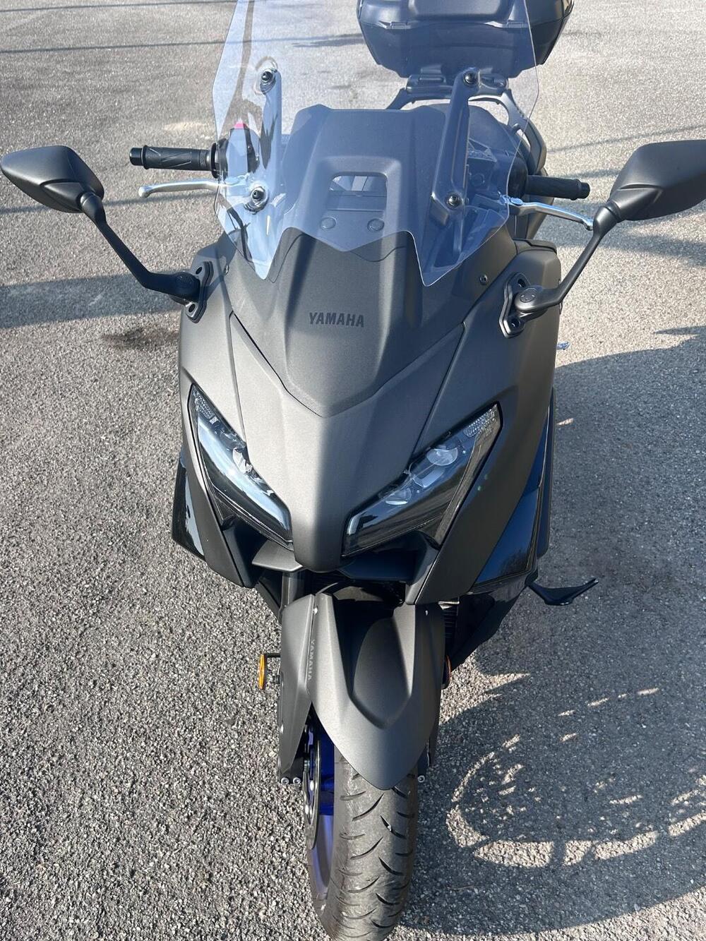 Yamaha T-Max 560 (2025 - 26) (8)