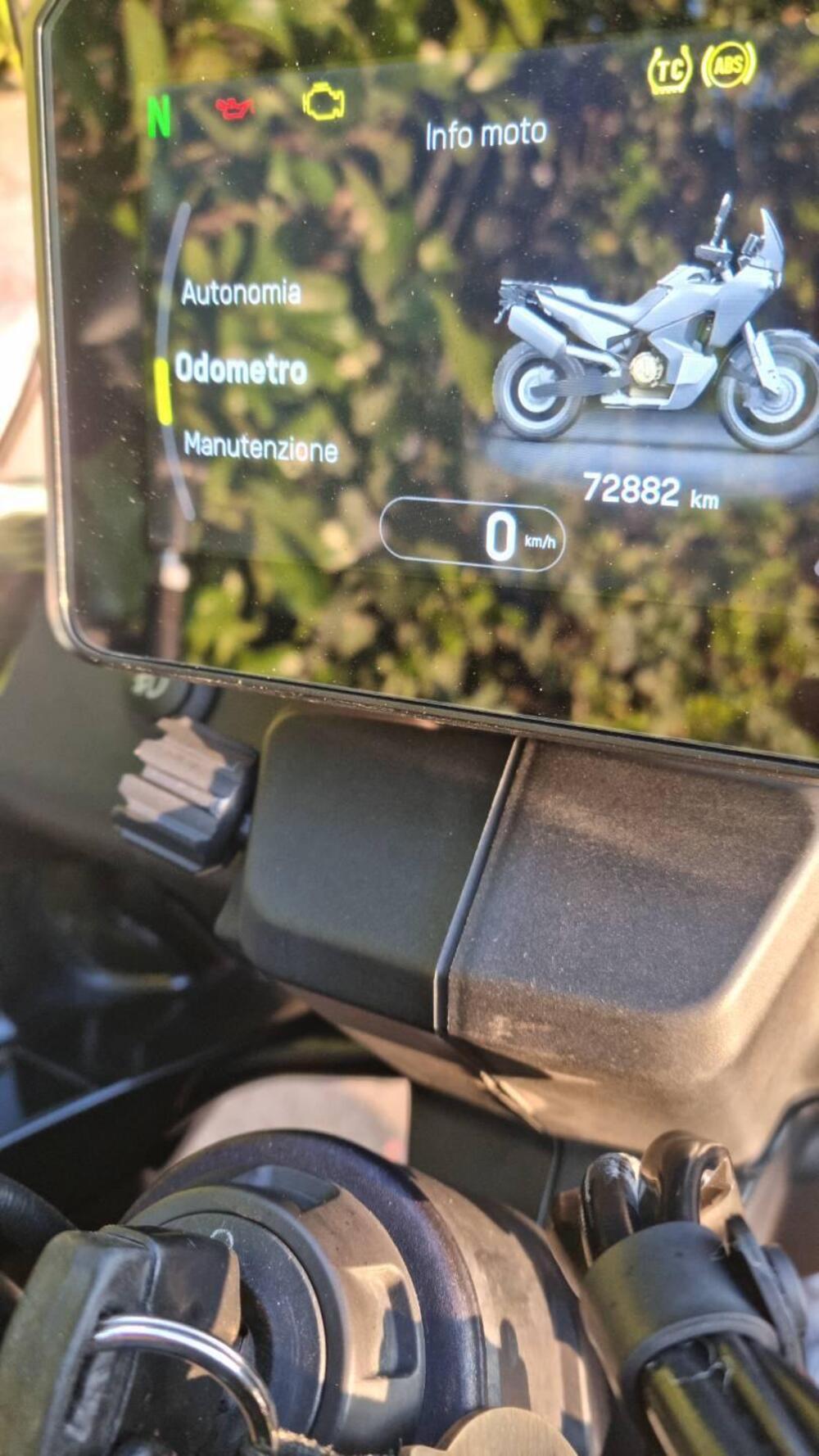 Husqvarna Norden 901 (2022 - 26) (4)