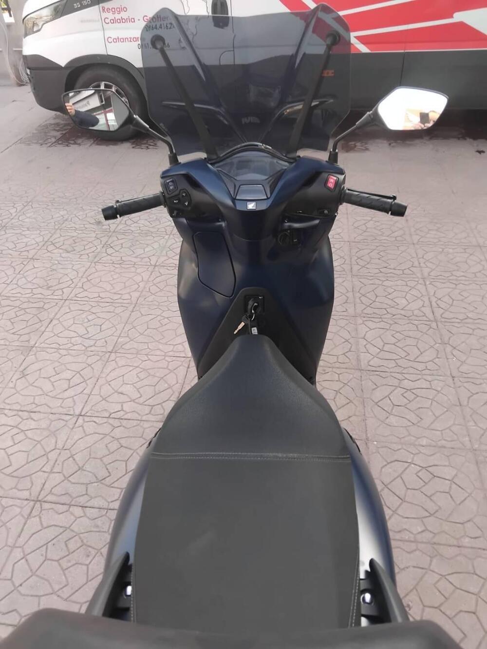 Honda SH 350i GT (2025 - 26) (4)