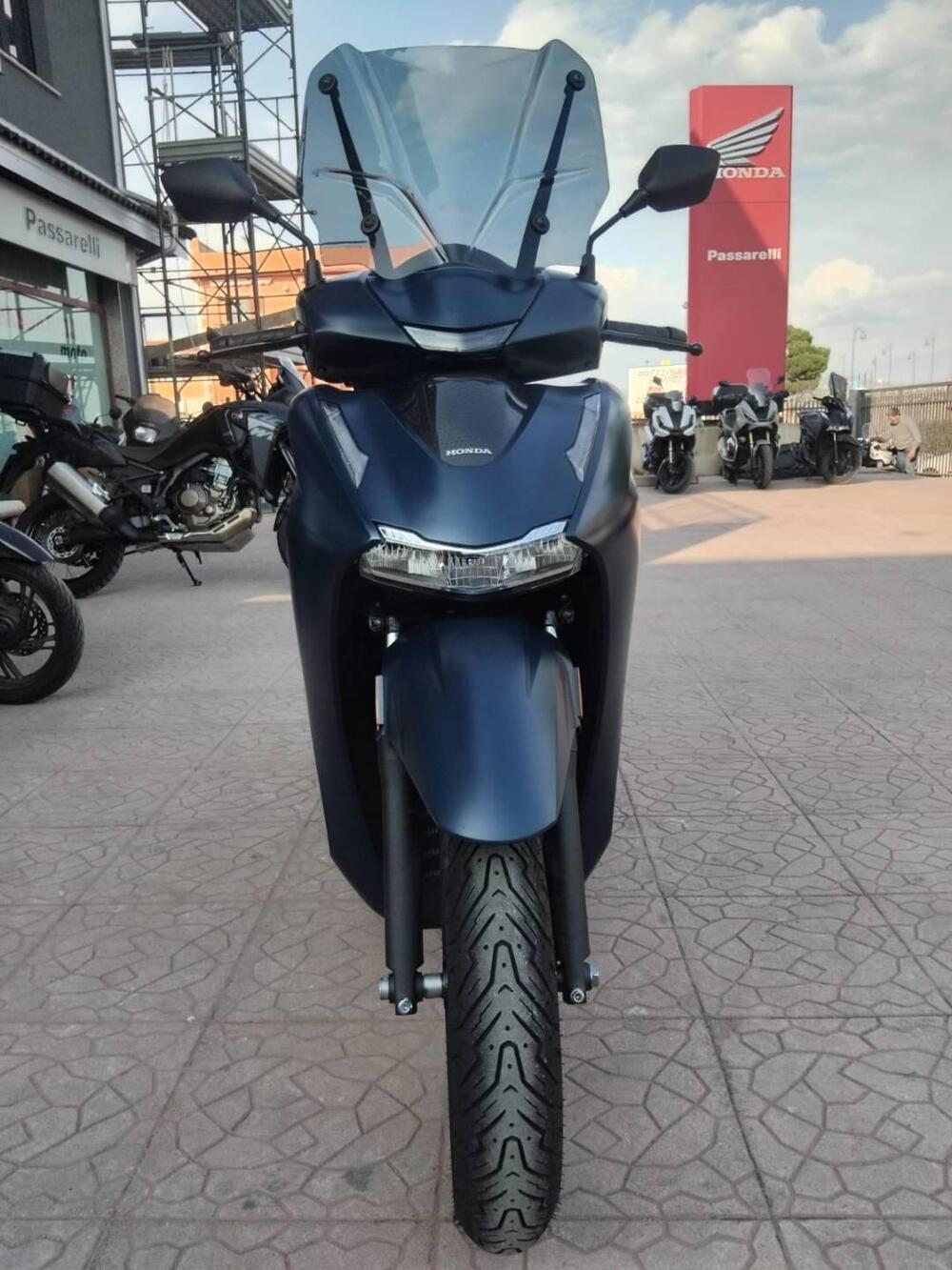 Honda SH 350i GT (2025 - 26) (2)