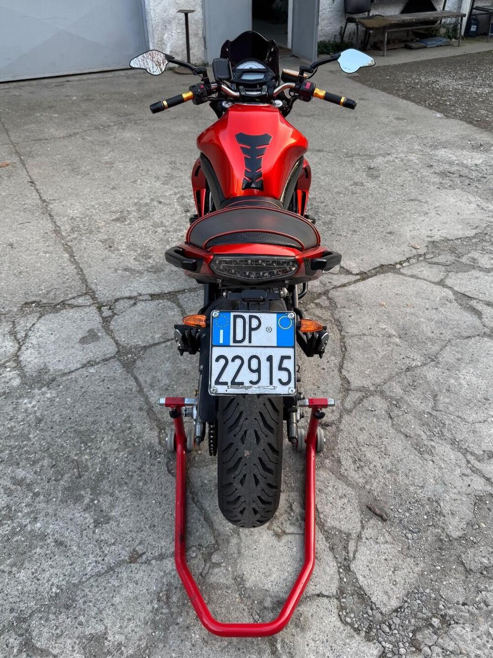 Kawasaki ER-6N (2009 - 11) (4)