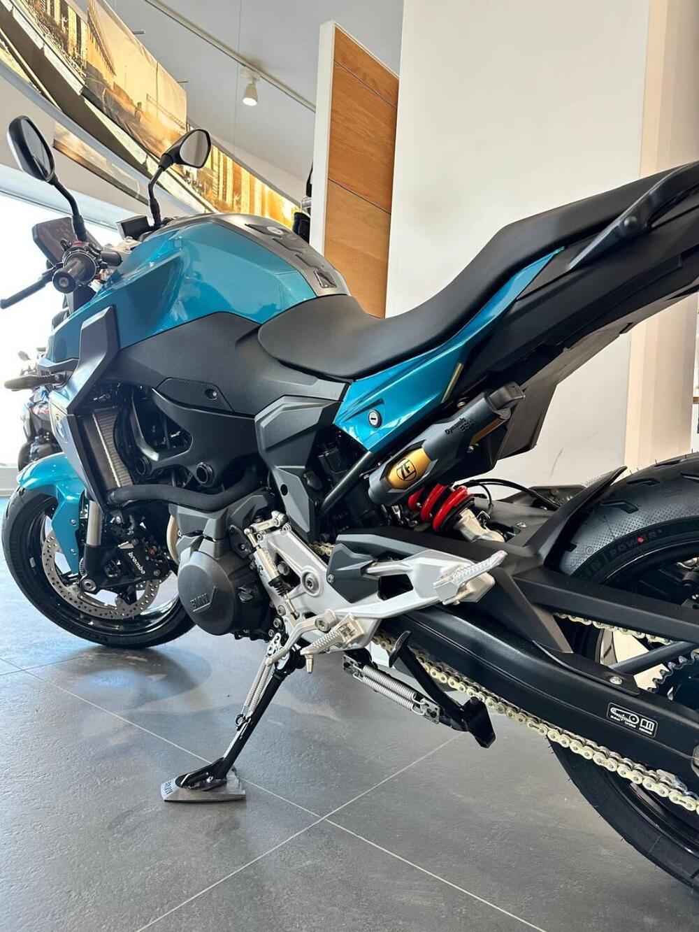 Bmw F 900 R (2025 - 26) (4)