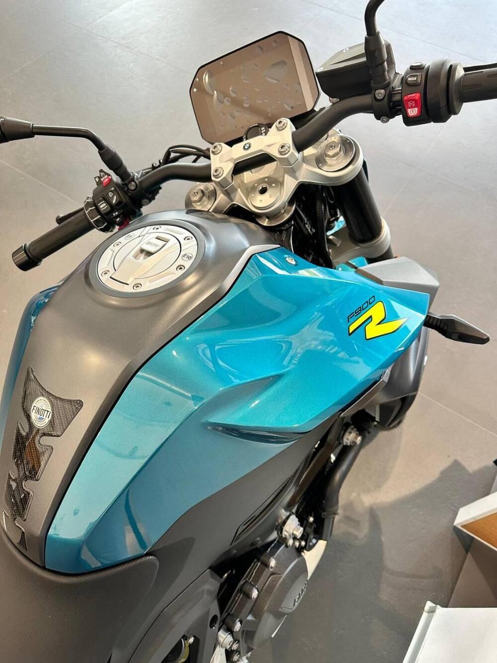 Bmw F 900 R (2025 - 26) (6)