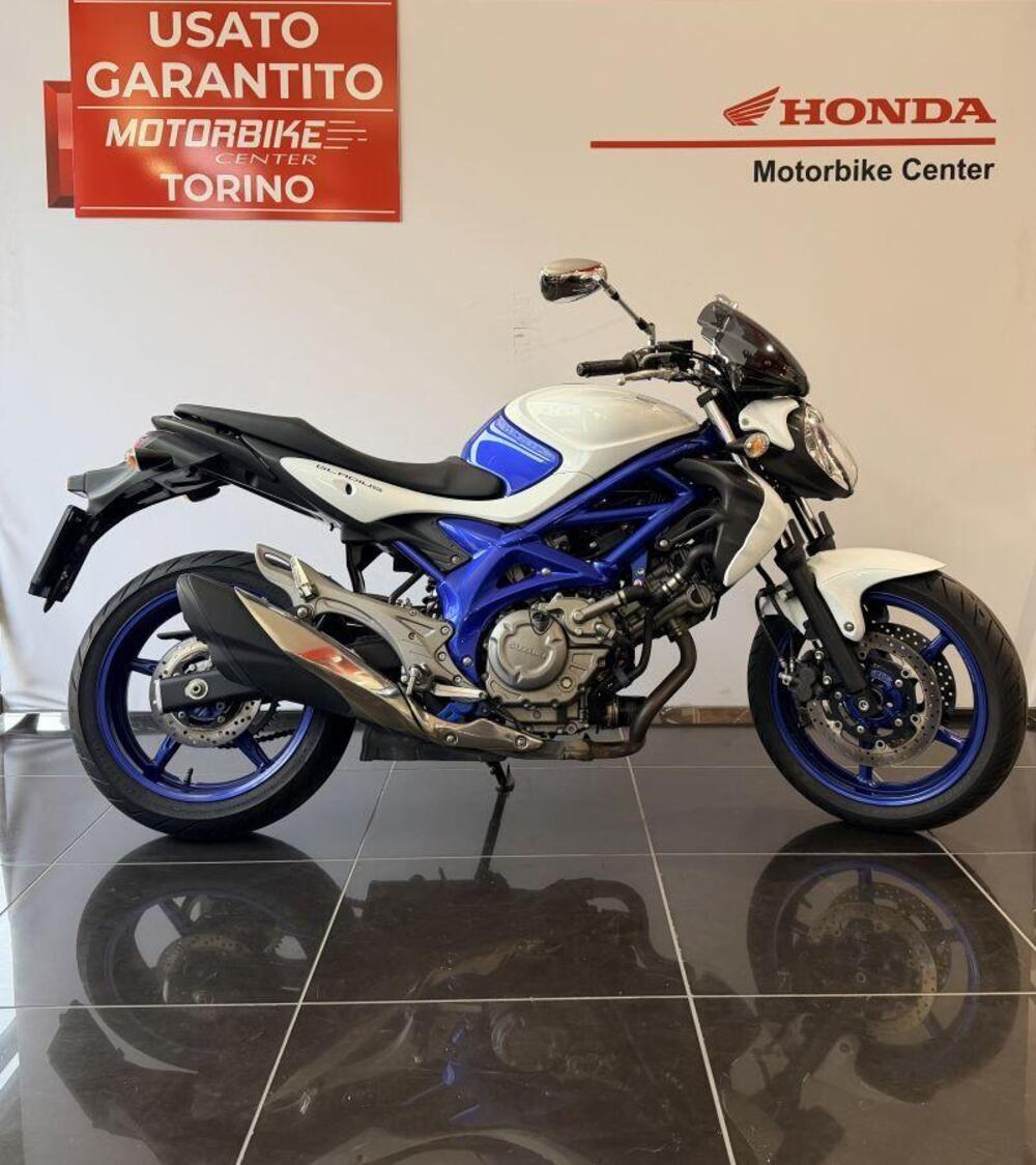 Suzuki Gladius 650 SFV ABS (2009 - 15) (2)