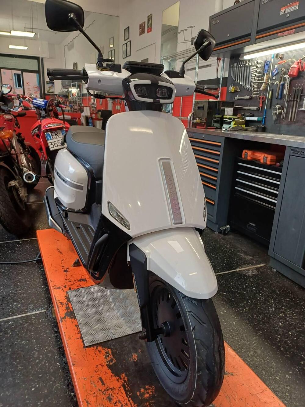 Velocifero Tennis 125 (2025 - 26)