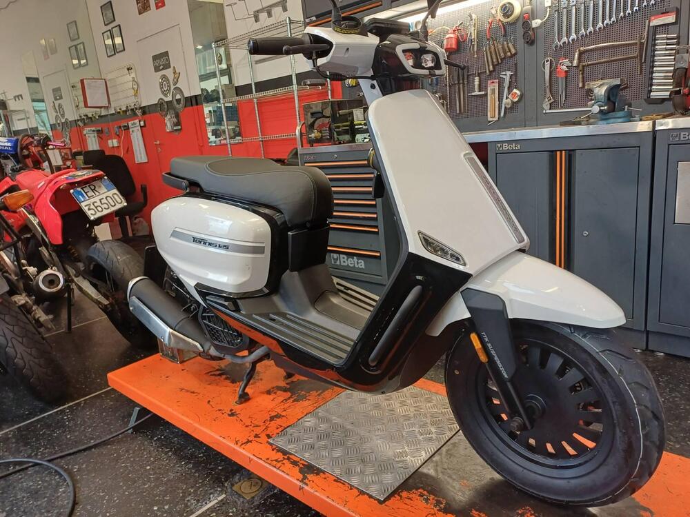 Velocifero Tennis 125 (2025 - 26) (2)