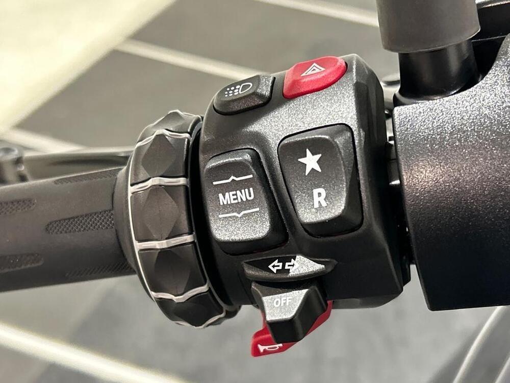 Bmw CE 04 (2021 - 25) (7)