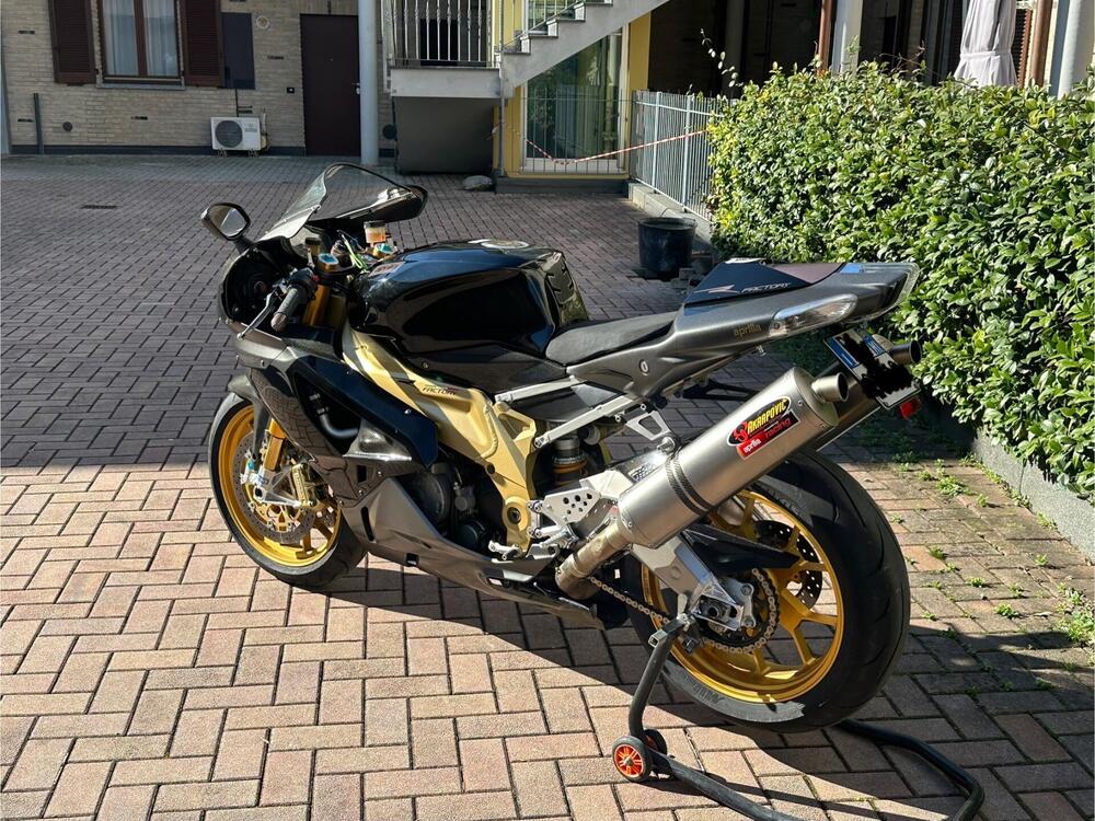 Aprilia RSV 1000 R Factory (2006 - 09) (14)