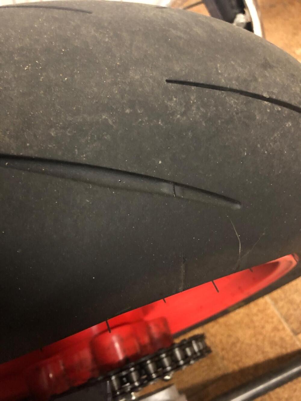 Aprilia Tuono V4 Factory (2021 - 24) (3)