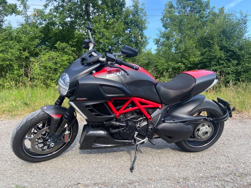 Ducati Diavel 1200 Carbon (2010 - 13) (3)