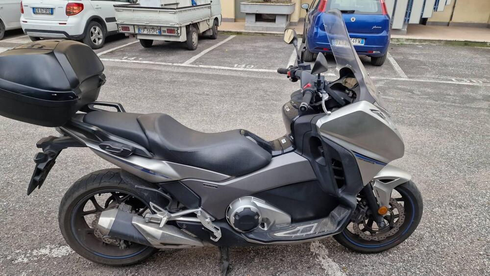 Honda Integra 750 DCT Sport (2017) (2)