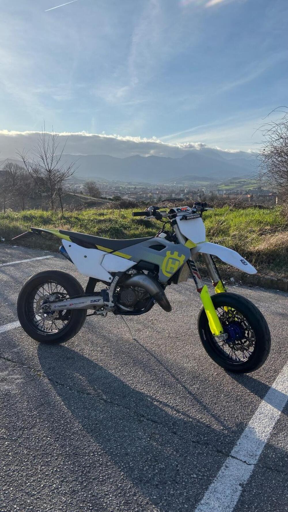 Husqvarna TC 125 (2024) (2)