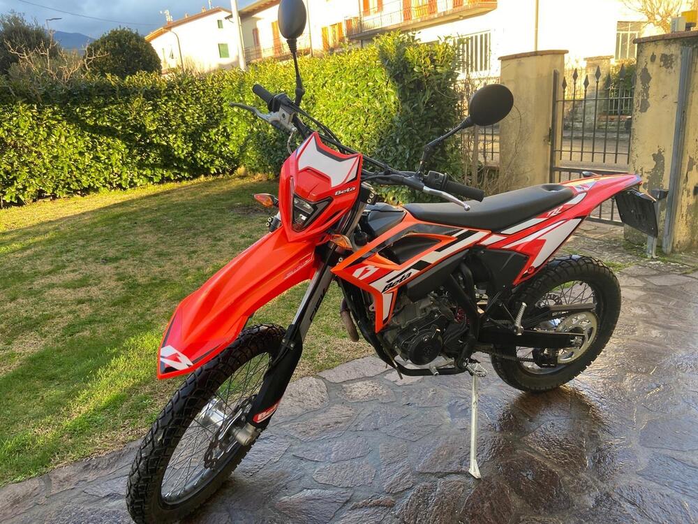 Betamotor RR 125 4T Enduro R (2024 - 26) (4)