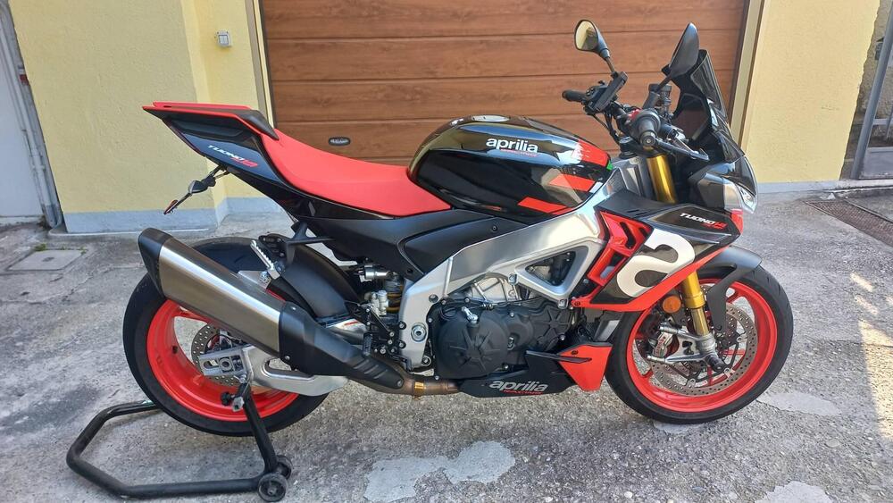 Aprilia Tuono V4 Factory (2021 - 24) (3)