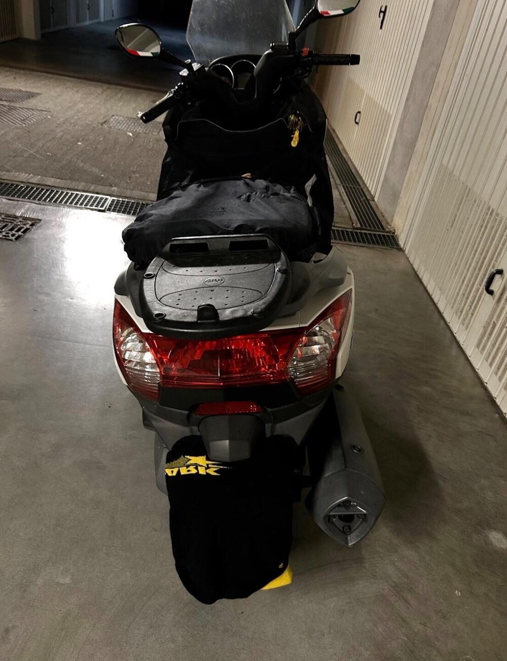 Kymco Downtown 300i (2009 - 17) (7)