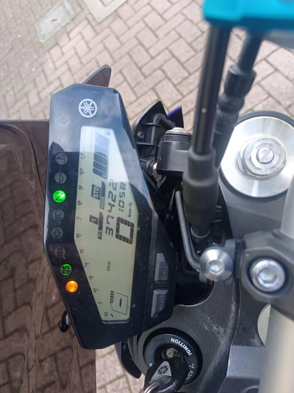 Yamaha MT-09 (2017 - 20) (3)