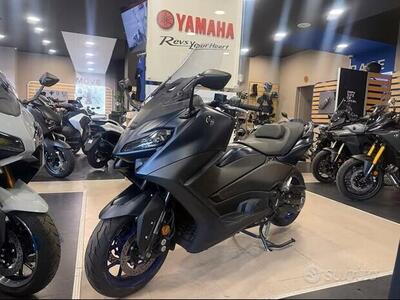 Yamaha T-Max 560 (2022 - 24) usata