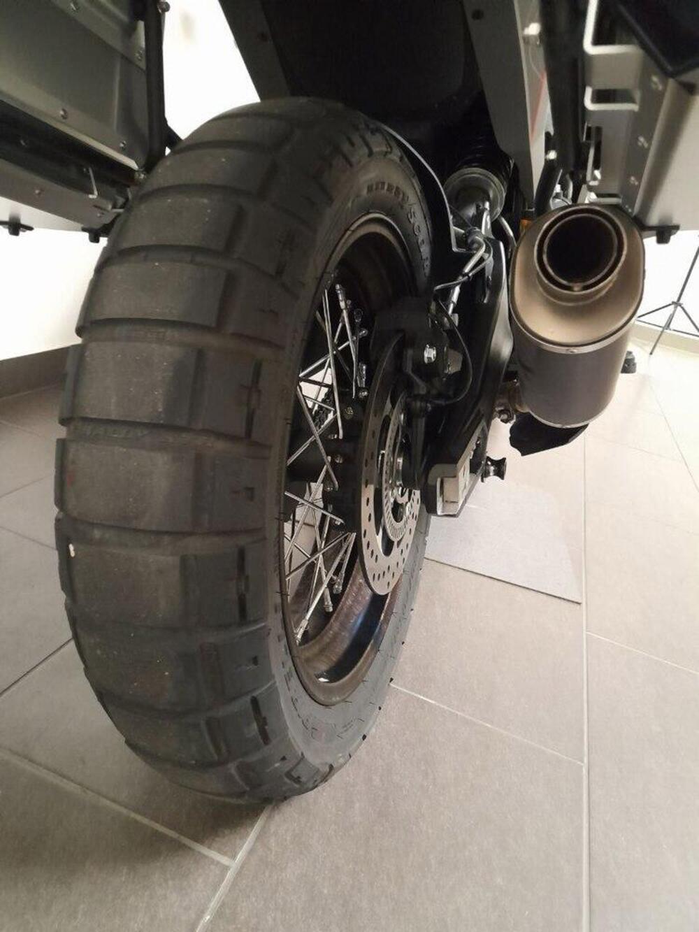 Moto Morini X-Cape 650 (2021 - 26) (9)