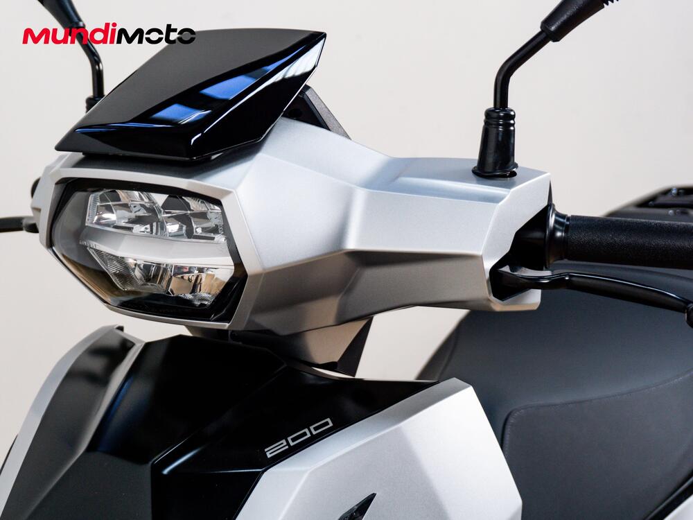 Peugeot Tweet 200 FL GT (2025 - 26) (13)