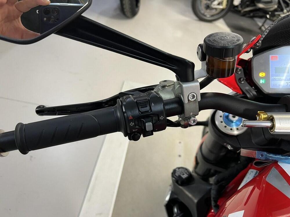 Ducati Monster 1200 R (2016 - 19) (7)