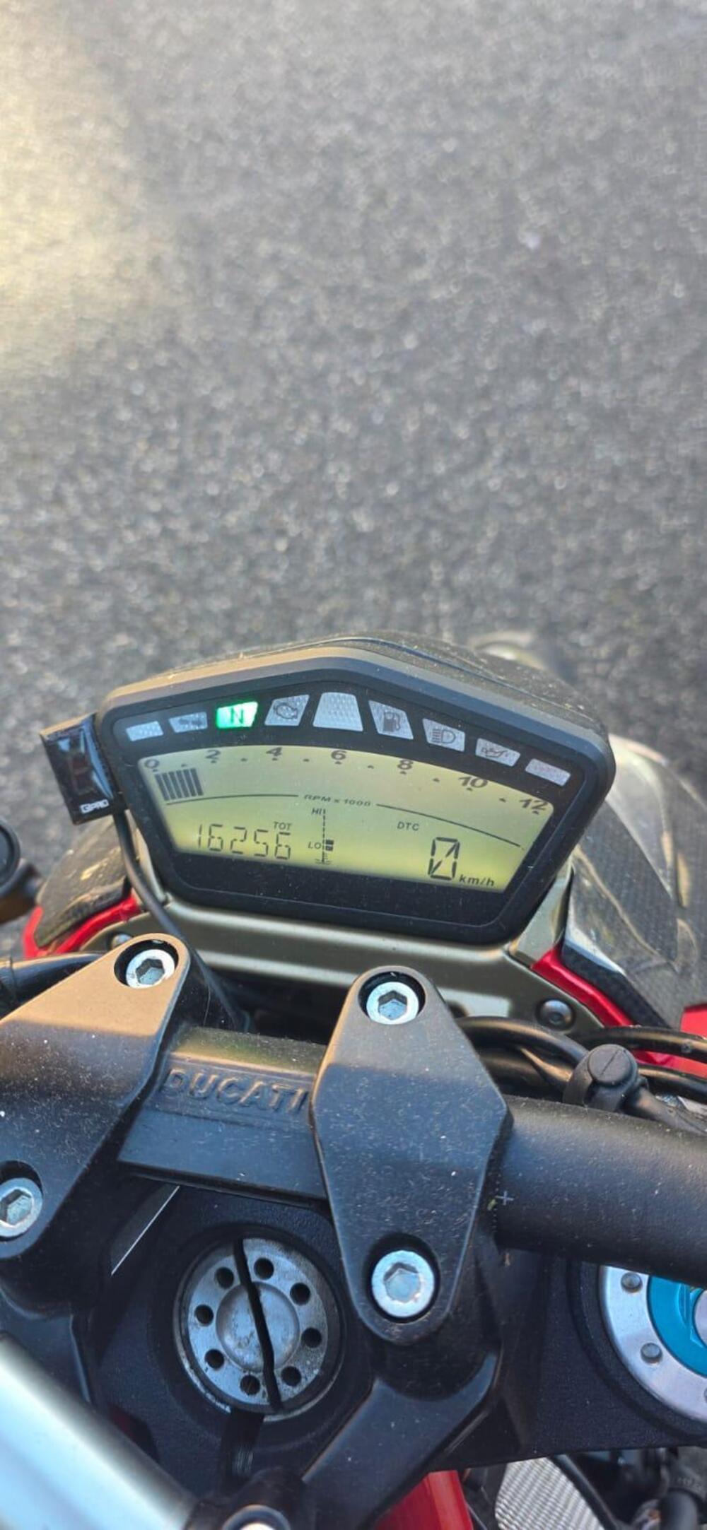 Ducati Streetfighter (2009 - 12) (3)