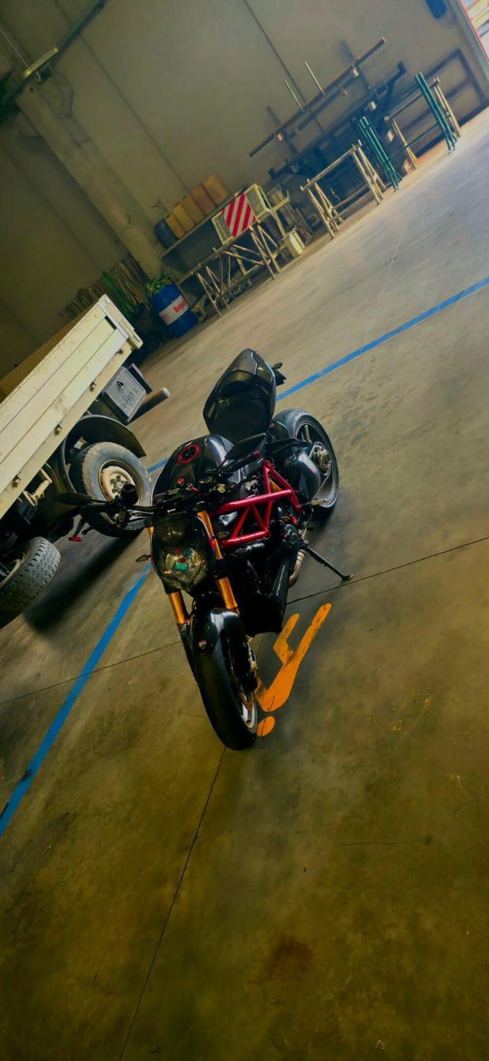 Ducati Streetfighter (2009 - 12) (5)