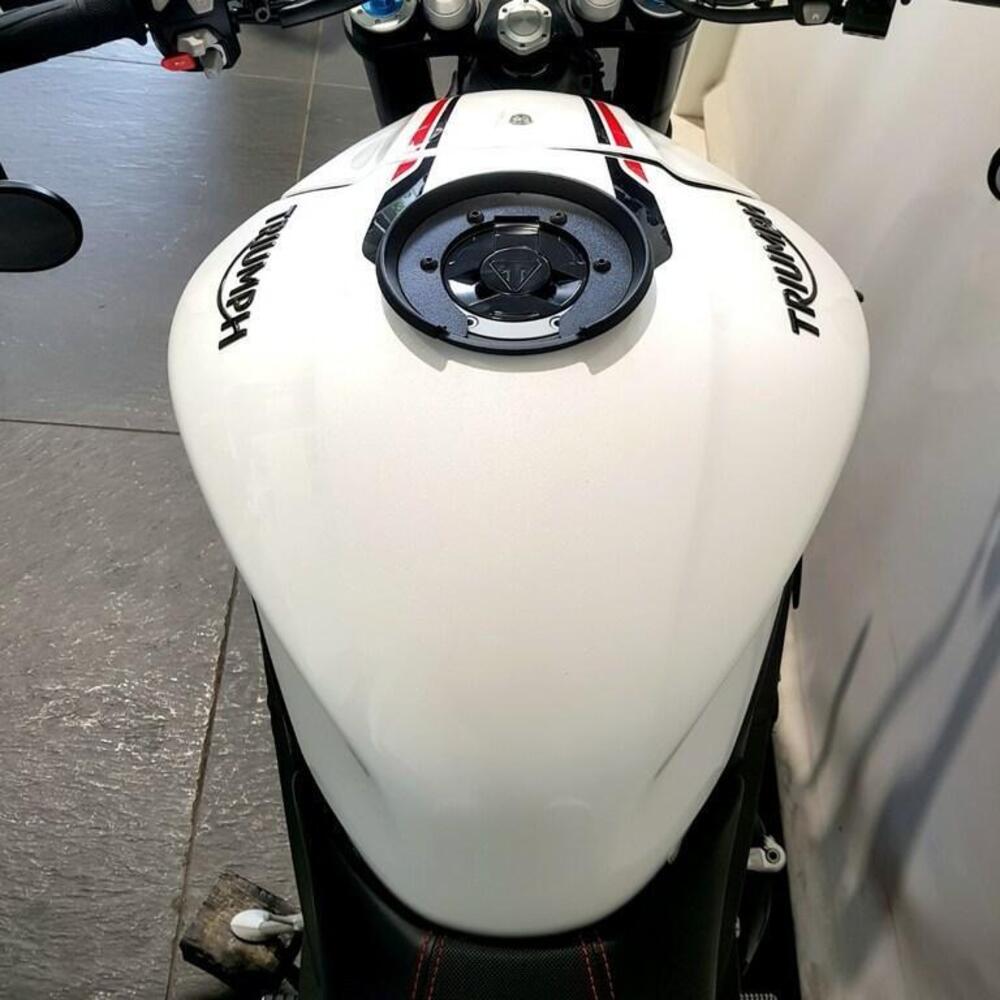 Triumph Speed Triple 1050 RS (2018 - 20) (6)