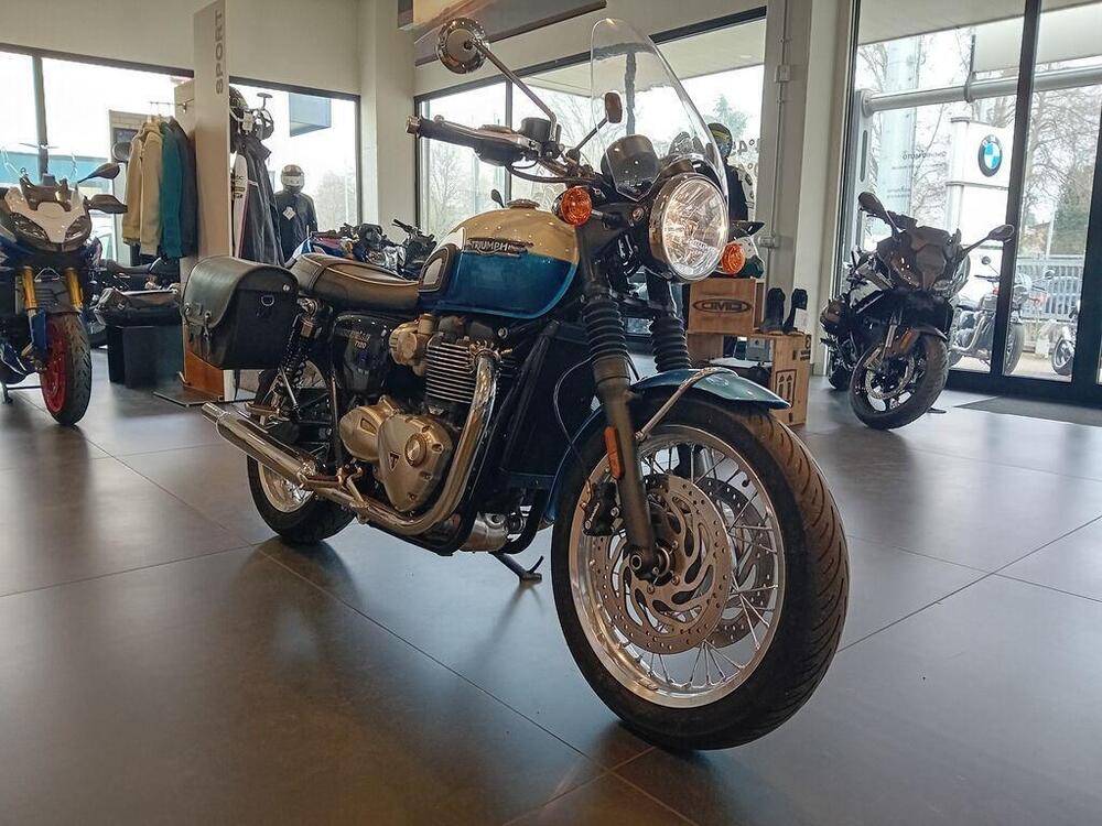 Triumph Bonneville T120 (2021 - 25) (3)