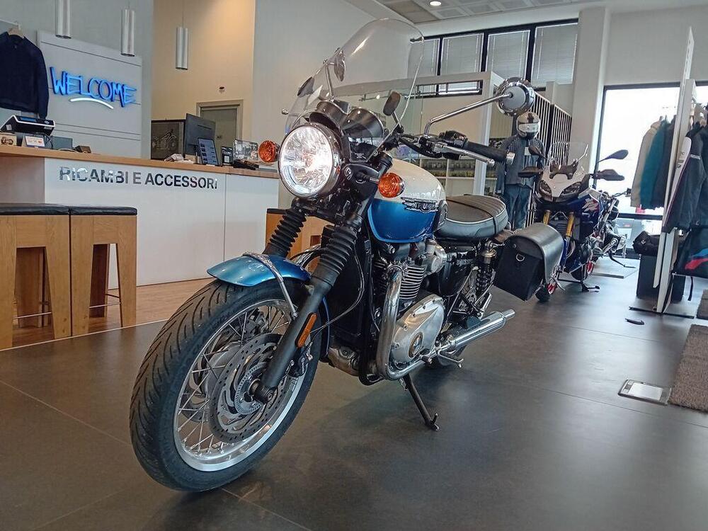 Triumph Bonneville T120 (2021 - 25) (2)