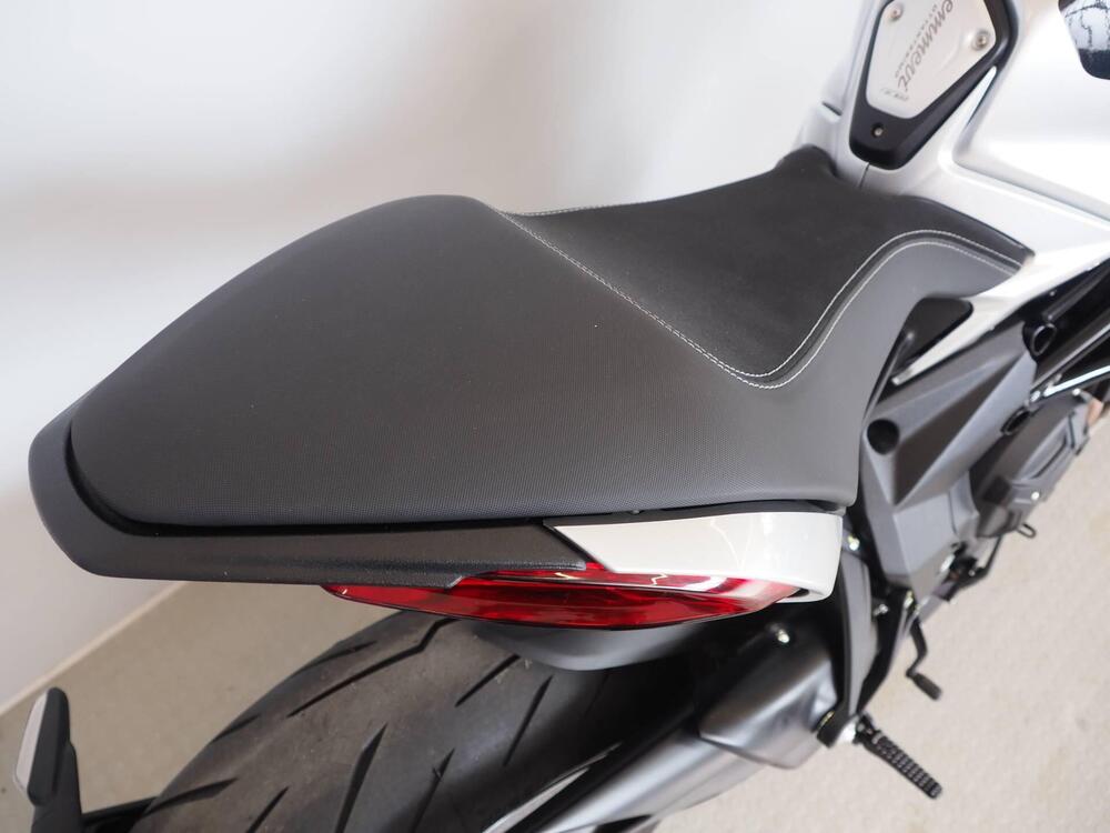 MV Agusta Dragster 800 RR Ottantesimo (2025 - 26) (5)