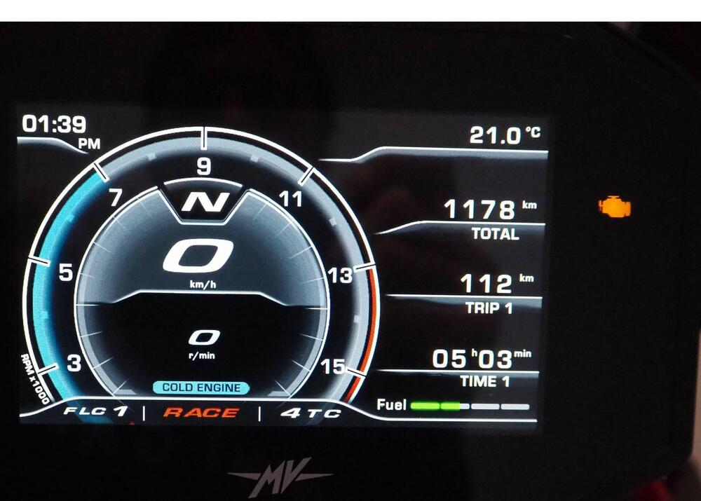 MV Agusta Turismo Veloce 800 Lusso SCS (2021 - 26) (8)