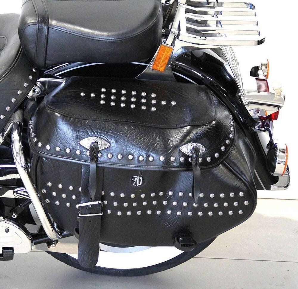 Harley-Davidson 1690 Heritage Classic (2011 - 17) - FLSTC (13)